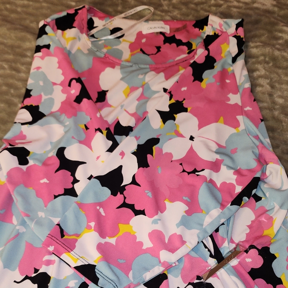 Calvin Klien pastel blouse ! Pink, white, black, and yellow flowers , 1X plus